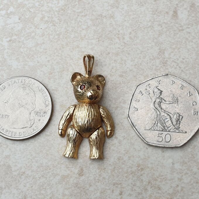 Large Teddy Bear in 9ct Gold