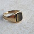 Squared Onyx Signet Ring in 9ct Gold, a UK J 1/2 or a US 5 1/4