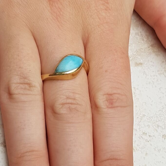 Unusual Modernist Larimar Ring in 9ct Gold, a UK O 1/2 or a US 7 3/4.