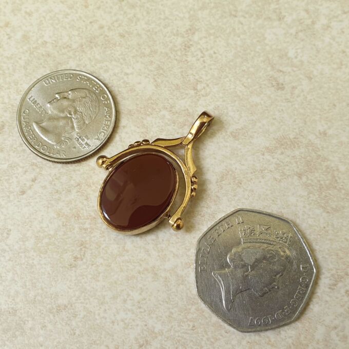 Double Sided Spinner Fob Pendant in 9ct Gold