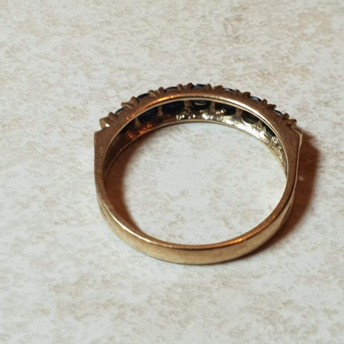 Super Seven Stone Sapphire Band in 9ct Gold, a UK size P or a US 7 3/4 – 8.