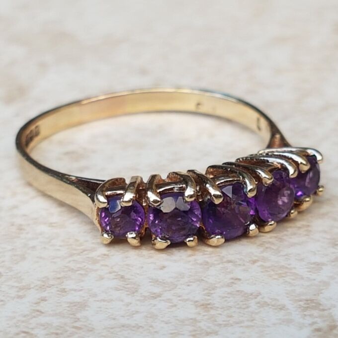 Vibrant Amethyst Stackable Ring in 9ct Gold, a UK O or a US 7 1/2.