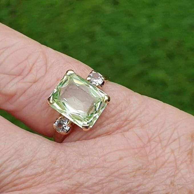 Synthetic Green Spinel Ring in 14K gold, a UK H or a US 4