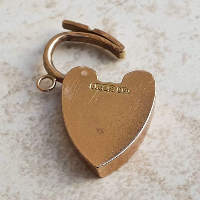 Plain Padlock in 9ct Rose Gold