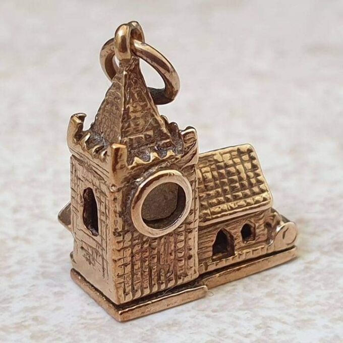 Opening Church Charm with Stanhope Lens and Wedding Scene Inside in 9ct Gold.