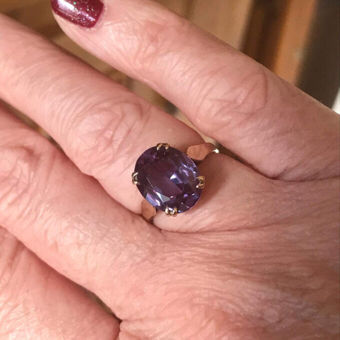 Synthetic Colour Change Sapphire Ring in 9ct Gold,  a UK J1/2 or a US 5 1/4.