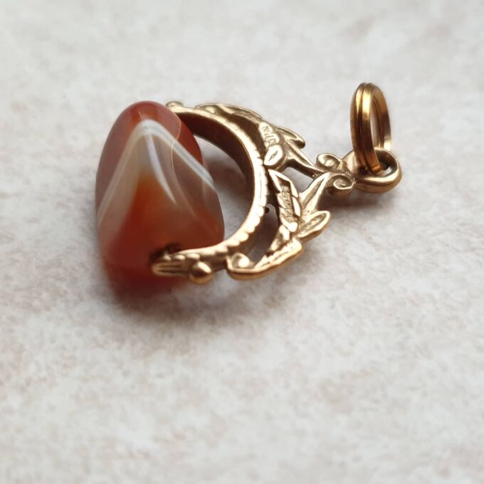 RESERVED – Banded Agate Spinner Fob in 9ct Gold