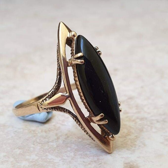 Marquise or Navette Whitby Jet Ring in 9ct Gold, a UK N or a US 7