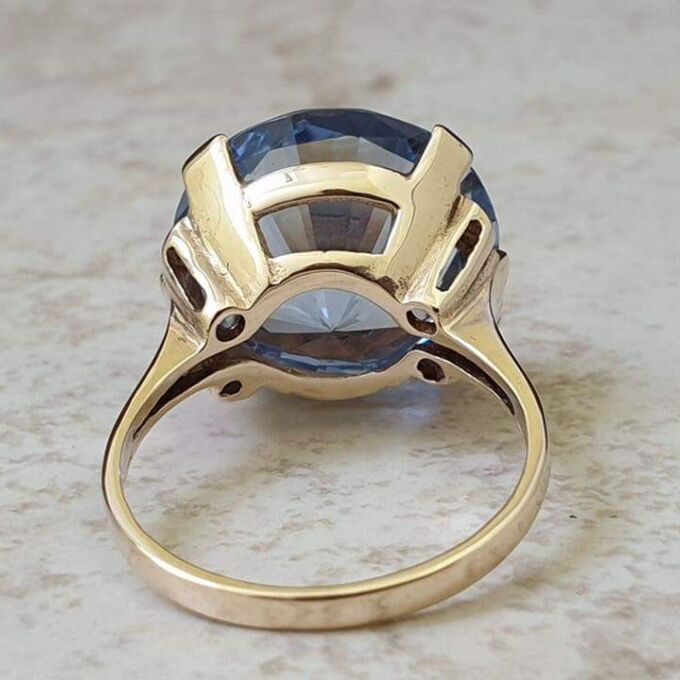 Huge Synthetic Spinel Ring in 9ct Gold. - Gems Afire - Vintage Jewellery UK