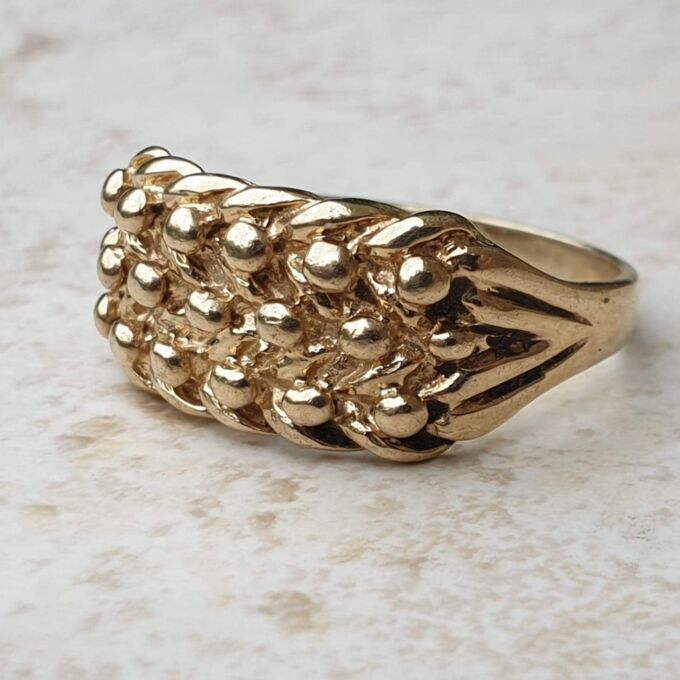 Keeper Ring in 9ct Gold,  a UK Q or a US 8 1/2.