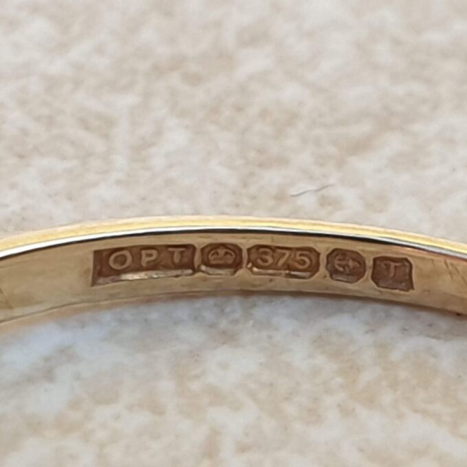 Dainty DEAREST Acrostic Stacking Ring in 9ct gold,  a UK K 1/2 or a US 6.