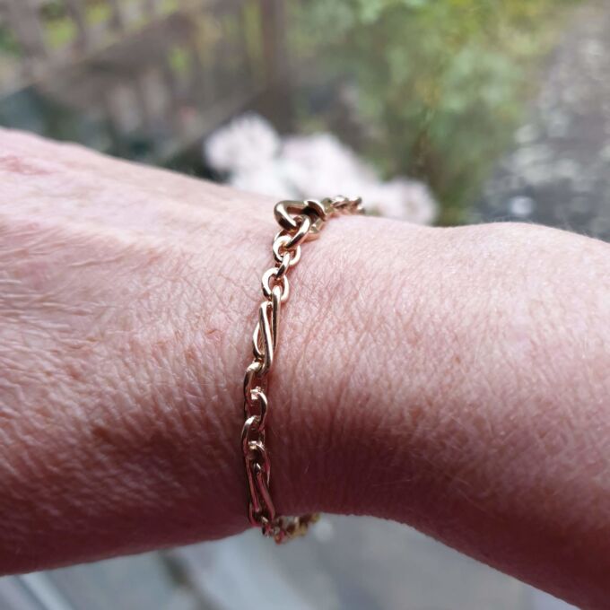 Fancy Twisted Link Bracelet in 9ct Rose Gold