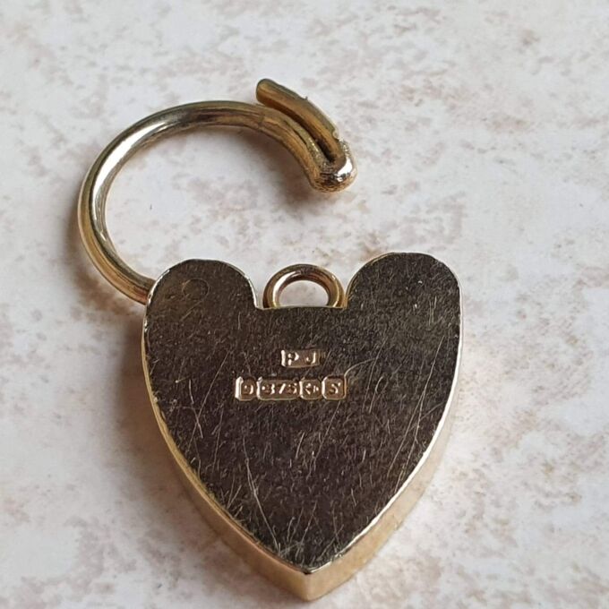 Engraved Heart Padlock in 9ct Gold