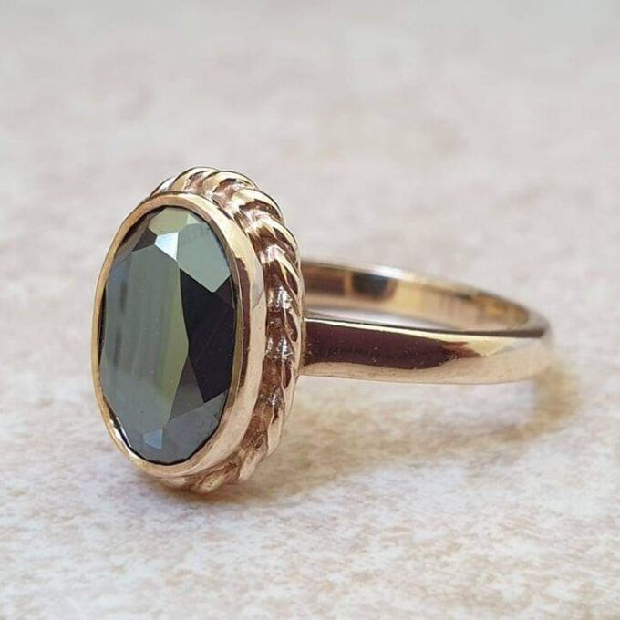 Hematite Solitaire Ring in 9ct Gold.