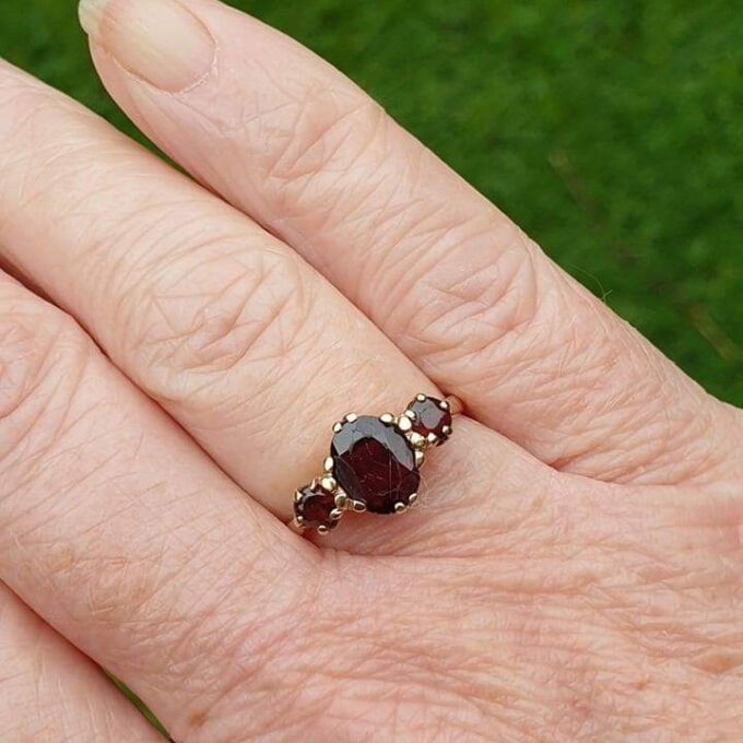 Garnet Trilogy Ring in 9ct Gold.