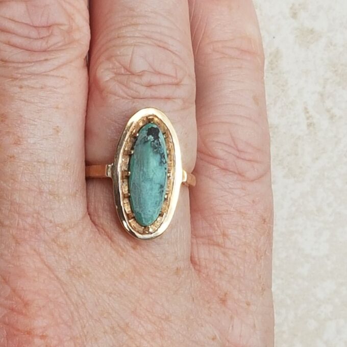 Quirky Vintage Turquoise Navette Ring in 9ct Gold, a UK J 1/2 or a US 5 1/4.