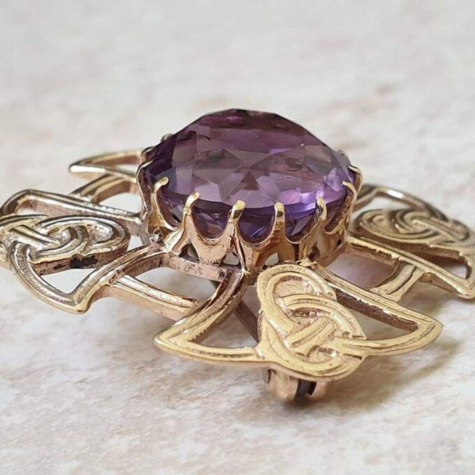 Celtic Style Amethyst Brooch in 9ct Gold.