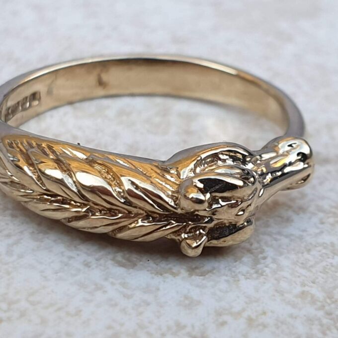 Horse Head and Mane Ring in 9ct Gold,  a UK O or a US 7 1/4.