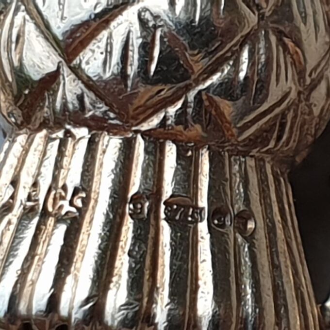 Thistle Pendant with Smoky Quartz in 9ct Gold