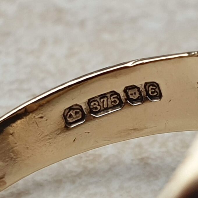 Blue Goldstone Signet Ring in 9ct Gold.