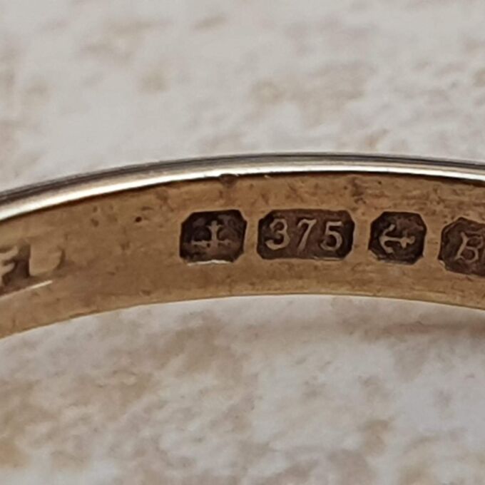 Sapphire and Diamond Cluster Ring in 9ct Gold, a UK J 1/2 or a US 5 1/4