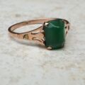 Vintage Chrysoprase Solitaire Ring in 9ct Gold, a UK M or a US 6 1/2