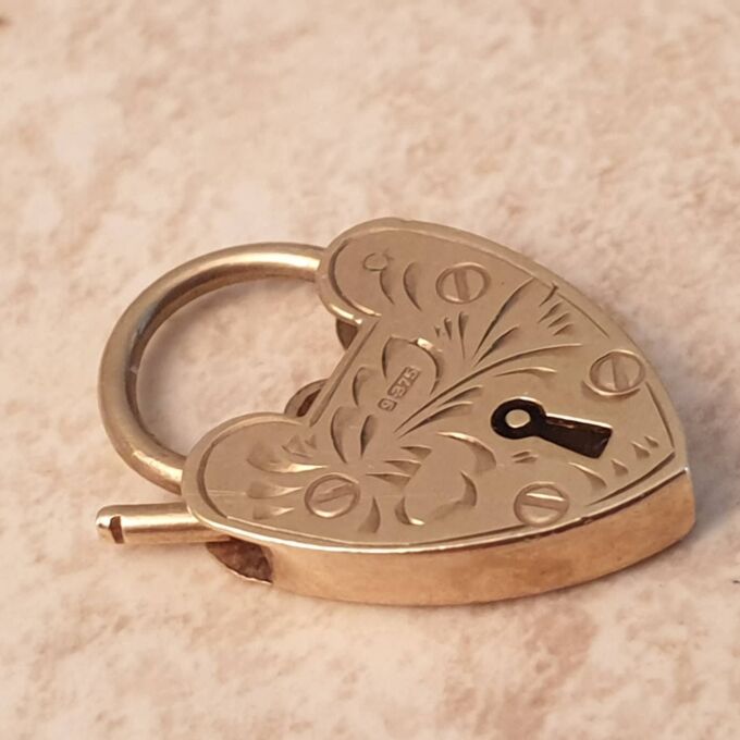 Engraved Heart Padlock in 9ct Gold