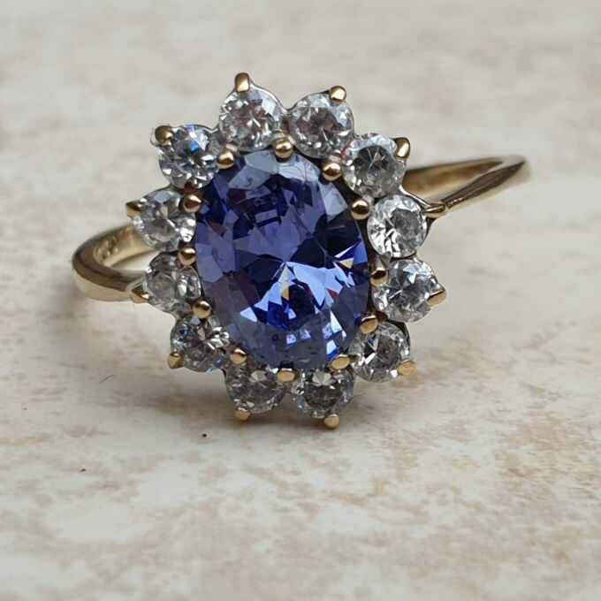 Tanzanite Coloured Paste Cluster Ring in 9ct Gold,  a UK N or a US 7.