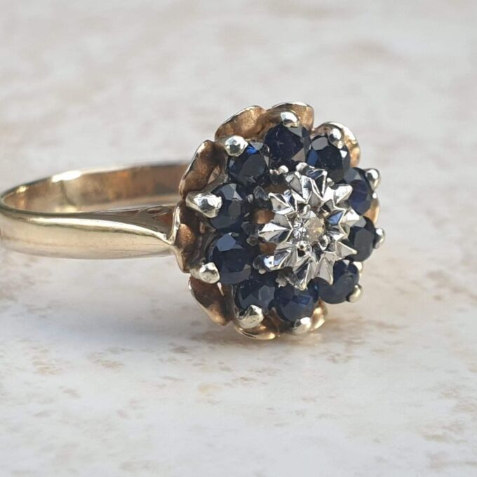 Sapphire and Diamond Cluster Ring in9ct Gold, a UK J 1/2 or a US 5 1/4