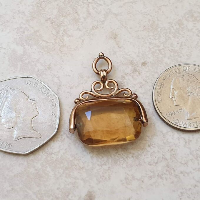 Antique Edwardian Citrine Spinning Fob in 9ct Gold