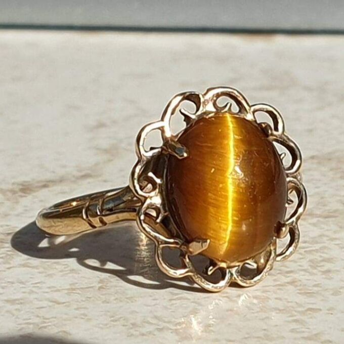 Fancy Tigers Eye Ring in 9ct Gold, a UK L or a US 6.