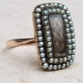 Antique Mourning Ring with Hair in 9ct Gold, a UK K 1/2 or a US 5 3/4.
