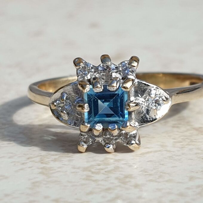 Blue Topaz and Diamond Ring in 9ct Gold,  a UK O 1/2 or a US 7 3/4.