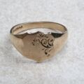 Engraved Shield Signet Ring in 9ct Gold, a UK W or a US 11 1/4