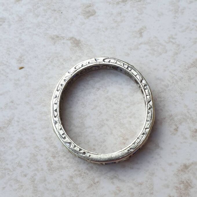 Sapphire and Spinel Full Eternity Ring in 9ct Gold, a UK M or a US 6 1/2