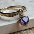 Amethyst Dangling Charm Ring in 9ct Gold,  a UK K 1/2 or a US 5 1/2.