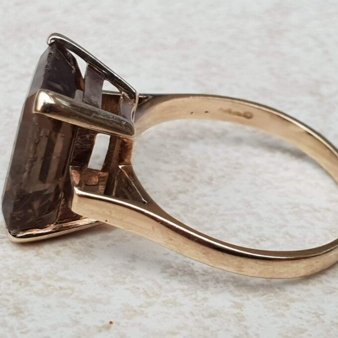 Smoky Quartz Solitaire Ring in 9ct Gold