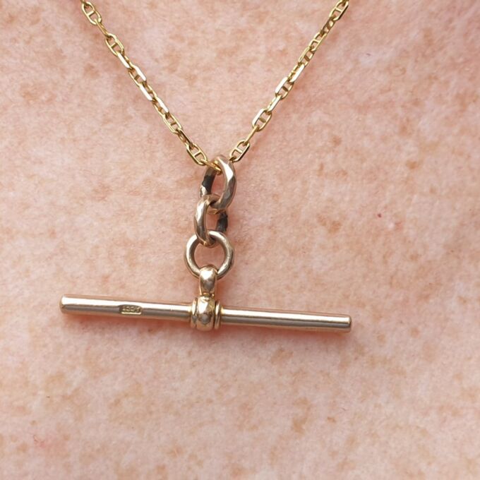 Plain T Bar Pendant Fob in 9ct Rose Gold