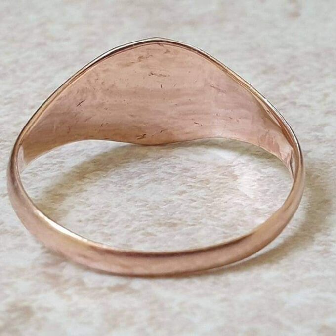 Edwardian Signet Ring in 9ct Rose Gold.