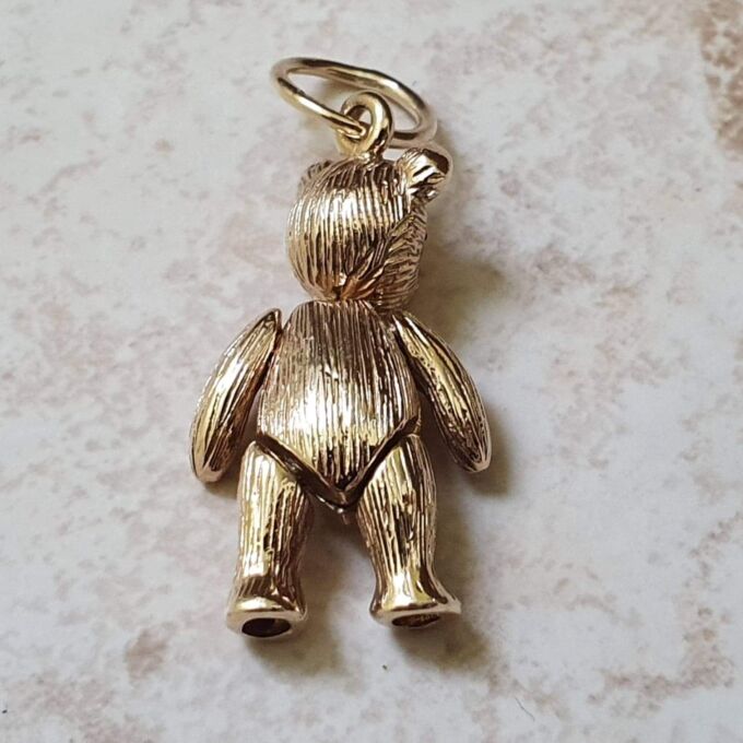Small Gemset Vintage Teddy Bear in 9ct Gold