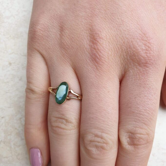 Antique Cameo Ring in 9ct Gold,  a UK M or a US 6 3/4.