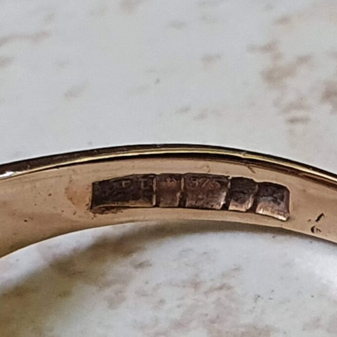 Reserved – Claddagh Heart, Crown & Hands Ring in 9ct Gold, a UK M or a US 6 1/2