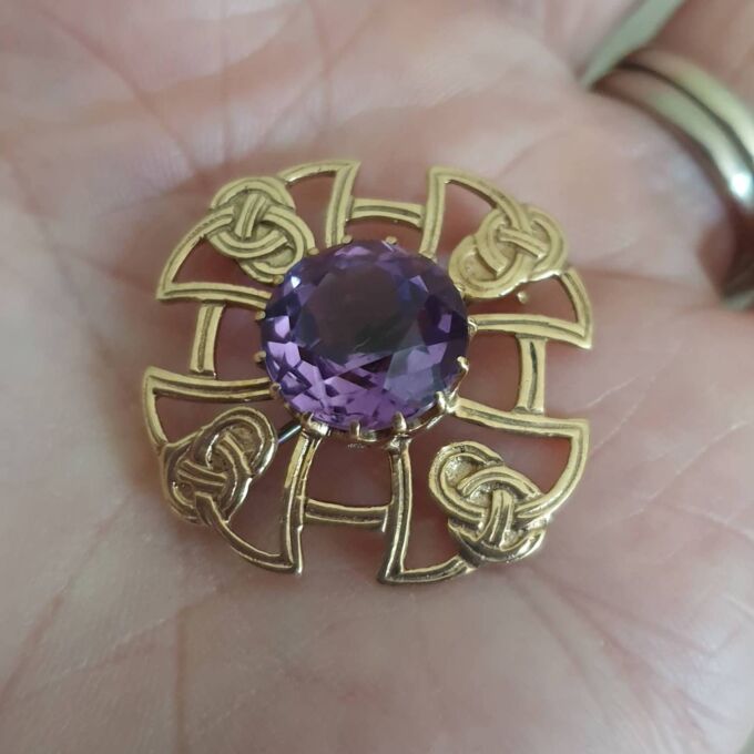 Celtic Style Amethyst Brooch in 9ct Gold.