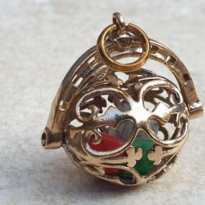 Dice Spinner Pendant in 9ct Gold