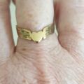 Heart Double Wishbone or Chevron Ring in 9ct Gold, a UK O or a US 7 1/4.
