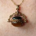 Cabochon Three Stone Spinner Pendant in 9ct Gold