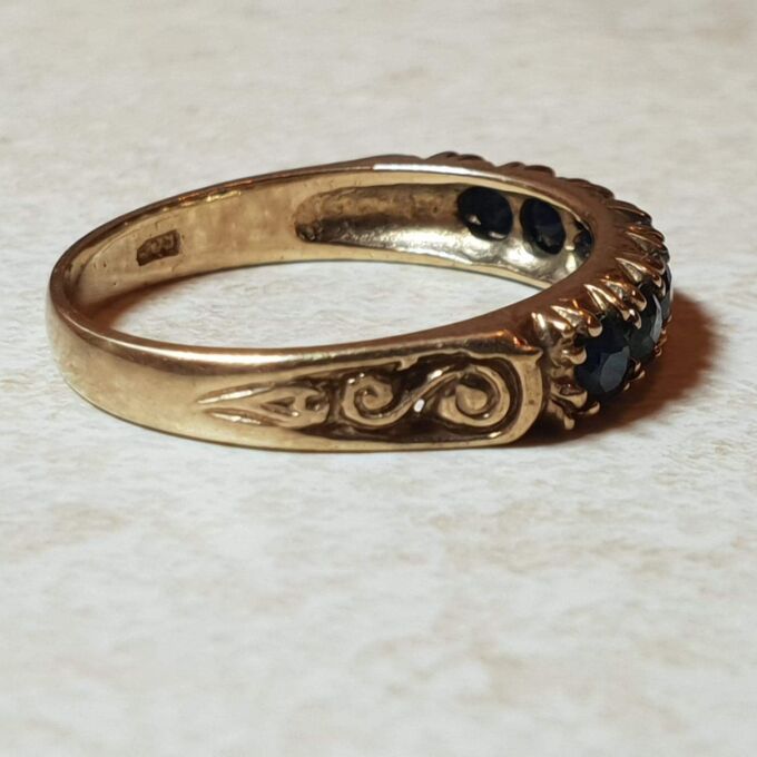 Super Seven Stone Sapphire Band in 9ct Gold, a UK size P or a US 7 3/4 – 8.