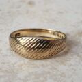 Textured Graduating Signet Ring in 9ct Gold, a UK I 1/2 or a US 4 3/4