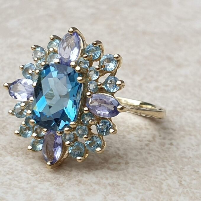 Reserved – Multistone Dress Ring in 9ct Gold,  a UK M 1/2 or a US 6 3/4.