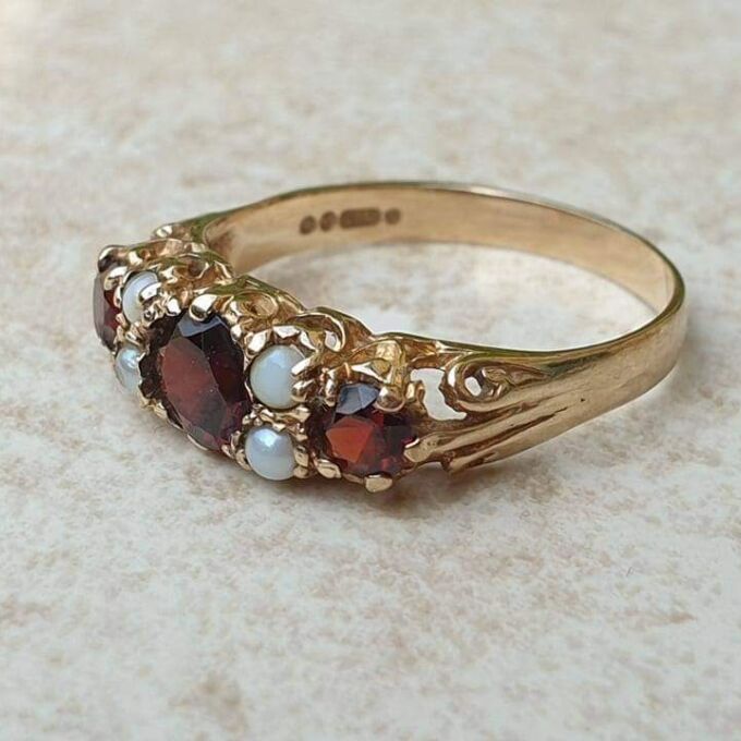 Garnet and Seed Pearl Ring in 9ct Gold.